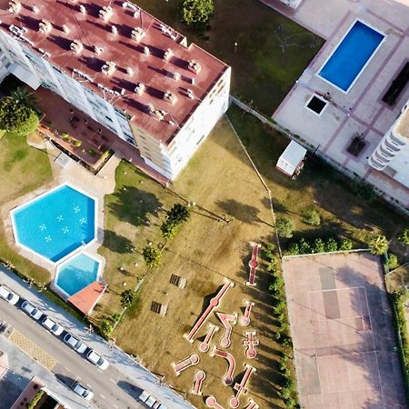 Bouquet Dream La Pineda Apartment Екстериор снимка