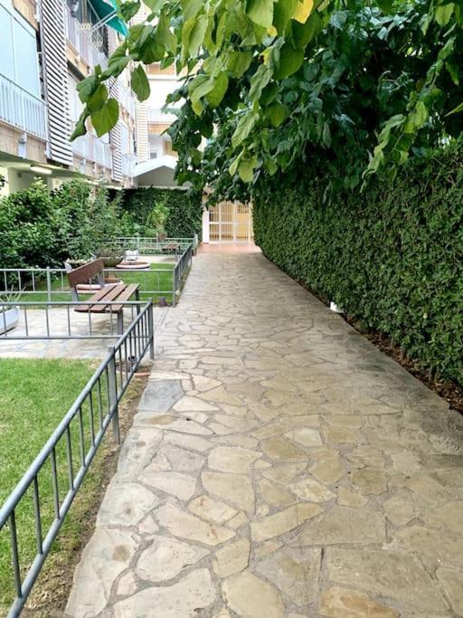 Bouquet Dream La Pineda Apartment Екстериор снимка